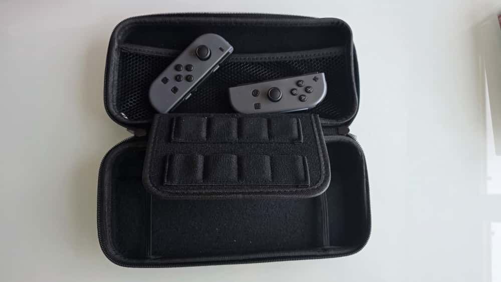 Nintendo Switch + husa , joy-con