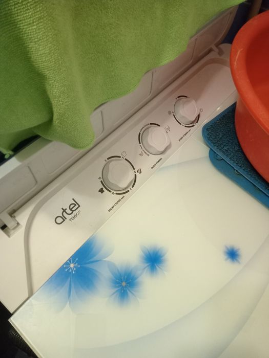 Продам стиральную машинку полу автомат