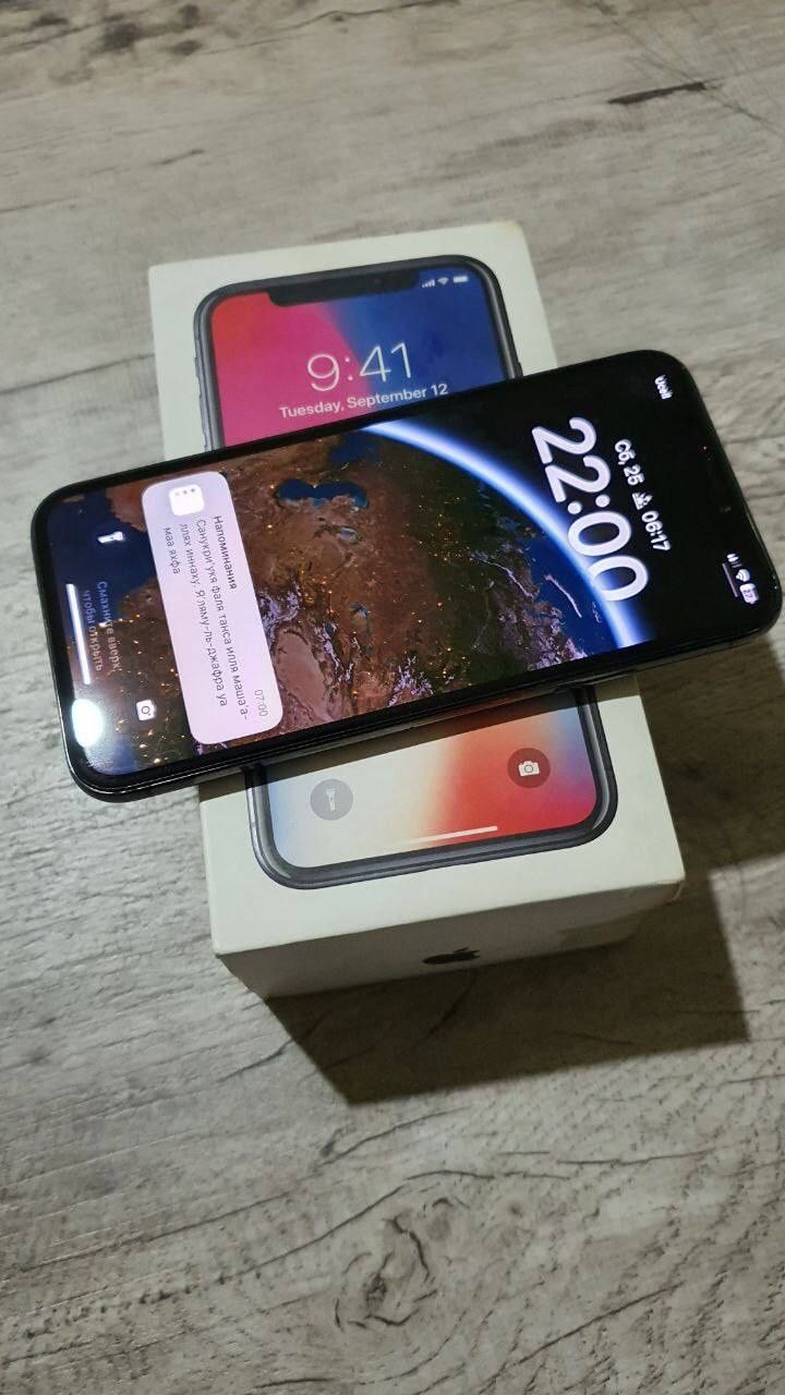 iPhone x 64 gb  sotaman srochniy oladiga n tel qilsin