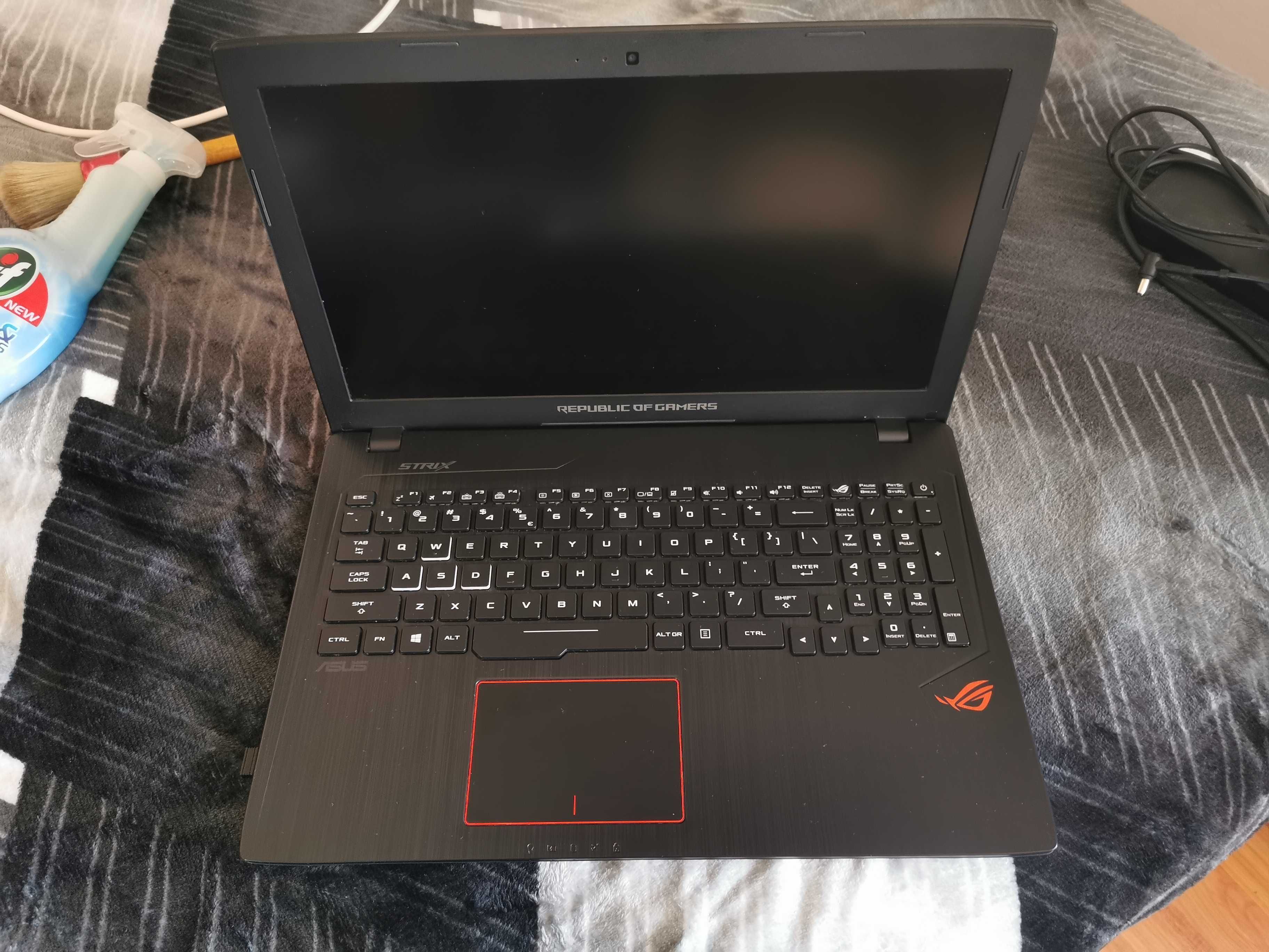 Laptop Gaming  ASUS ROG GL553VE FY026