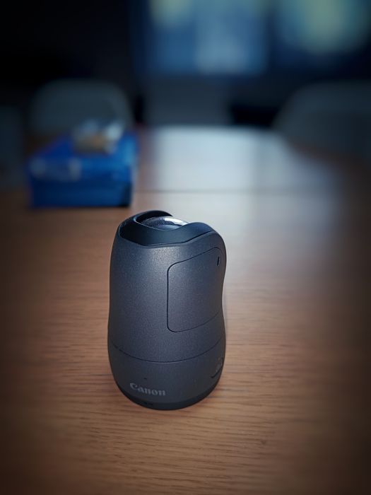 Cameră inteligentă Canon PowerShot PX care te urmărește