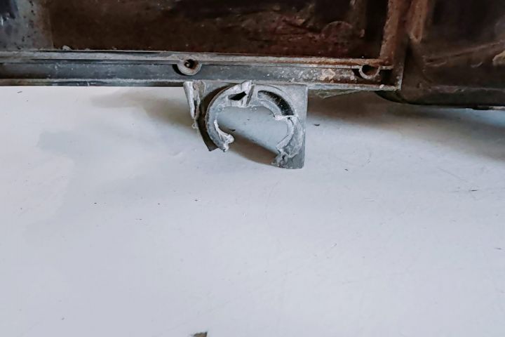 Far Dreapta cu o clema lipsa 89003045 Nissan Primera P11 (facelift)