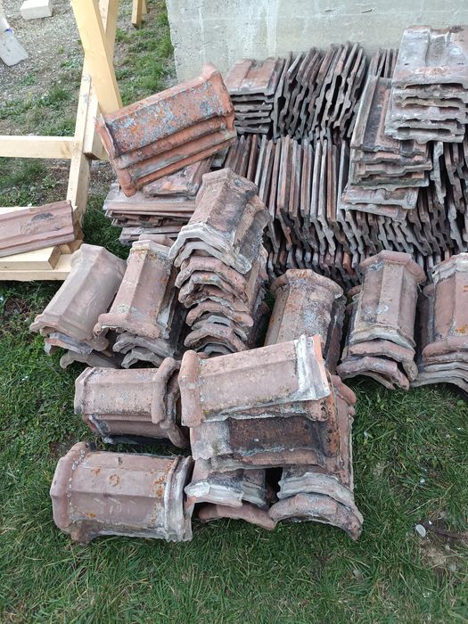 Vând țiglă profilata din demolari