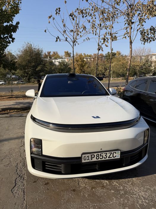 L7 Max sotilada oq ga qora salon 2023 yil