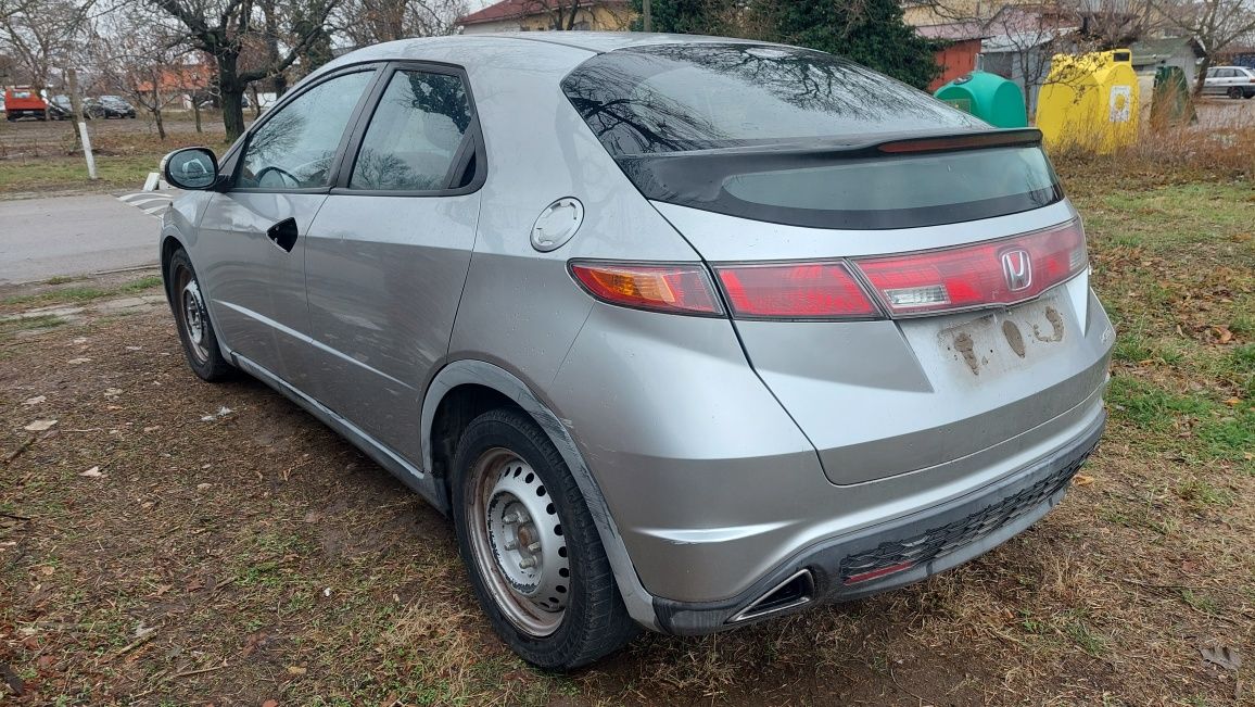 Honda Civic 8 2.2 дизел на части