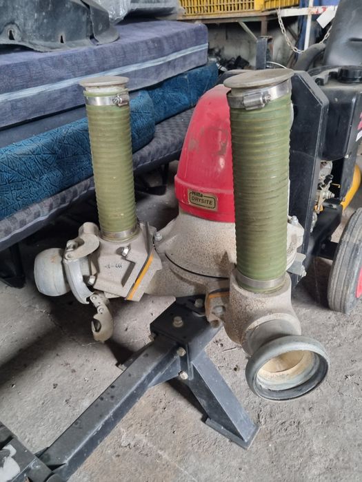 Pompa apa cu diafragmă  motor diesel Hilta Morris Anglia