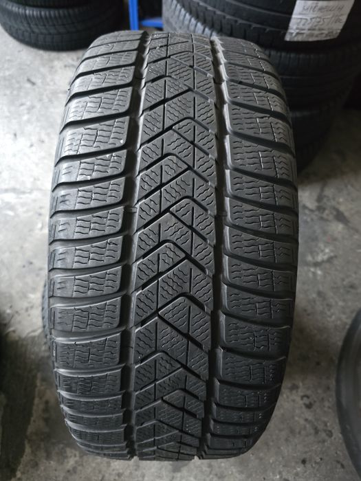 Pirelli 235/45 R18 98V MS iarnă