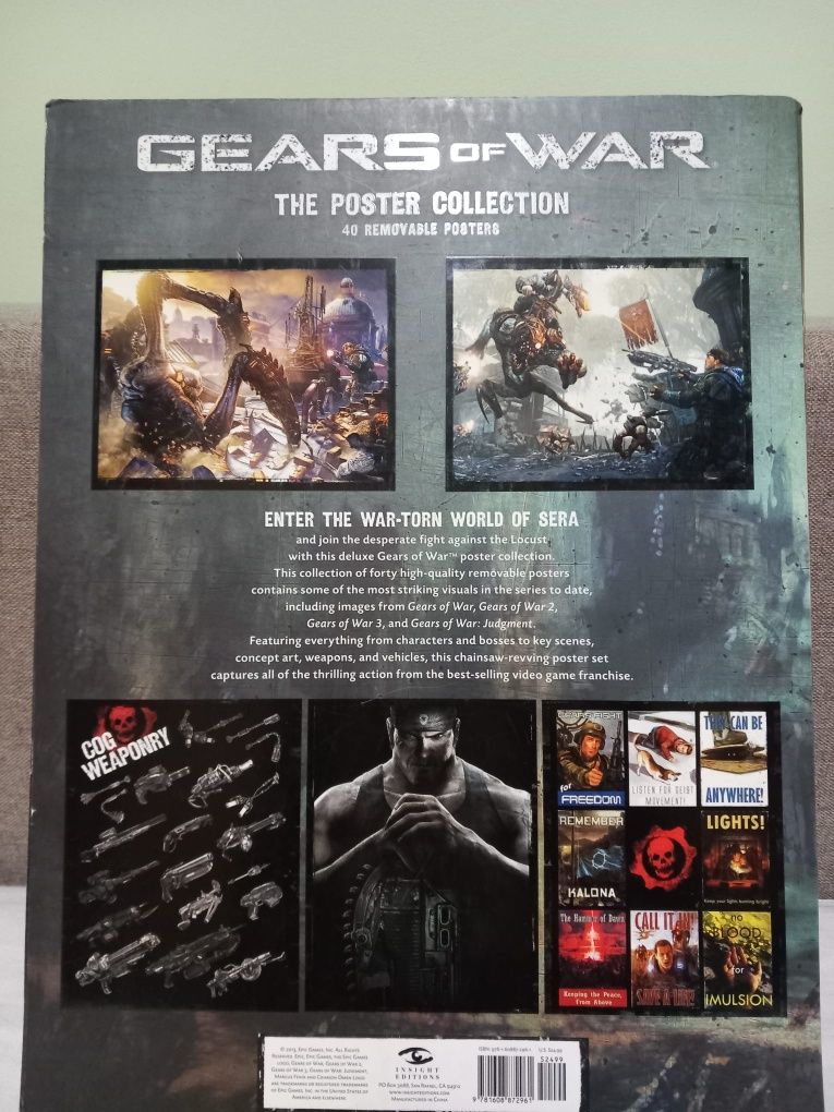 Vand pachet format din 18 postere Gears of War - 2 fețe  fiecare
