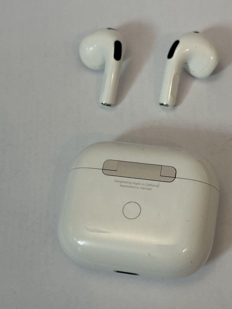 слушалки airpods a2897