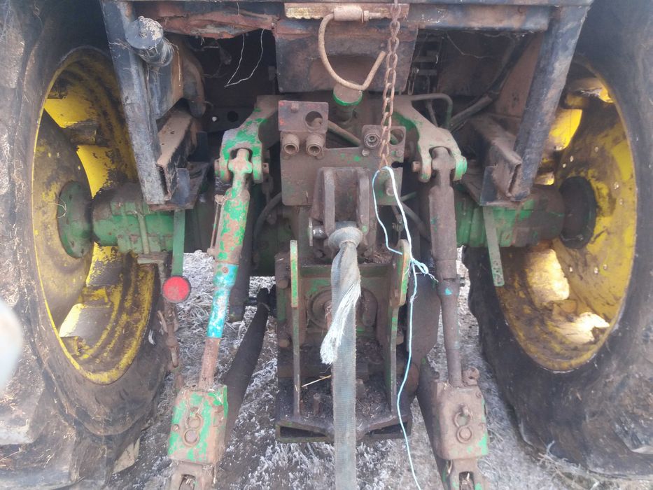 Dezmembrez John Deere 3050 si John Deere 3650