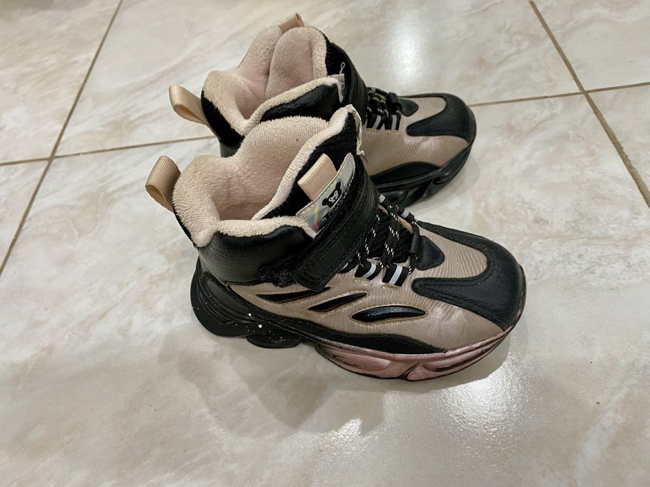 Обувь на девочку