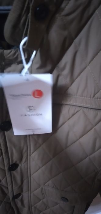 Продаю мужскую куртку