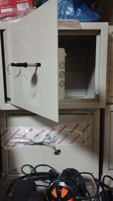 Продам сейф, бу,