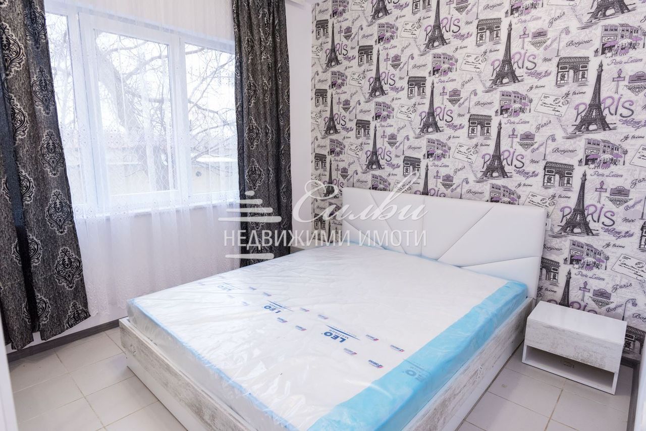 Продава се Тристаен апартамент в Шумен, Добруджански - 65 кв.м за 1648 €/кв.м - Снимка #4