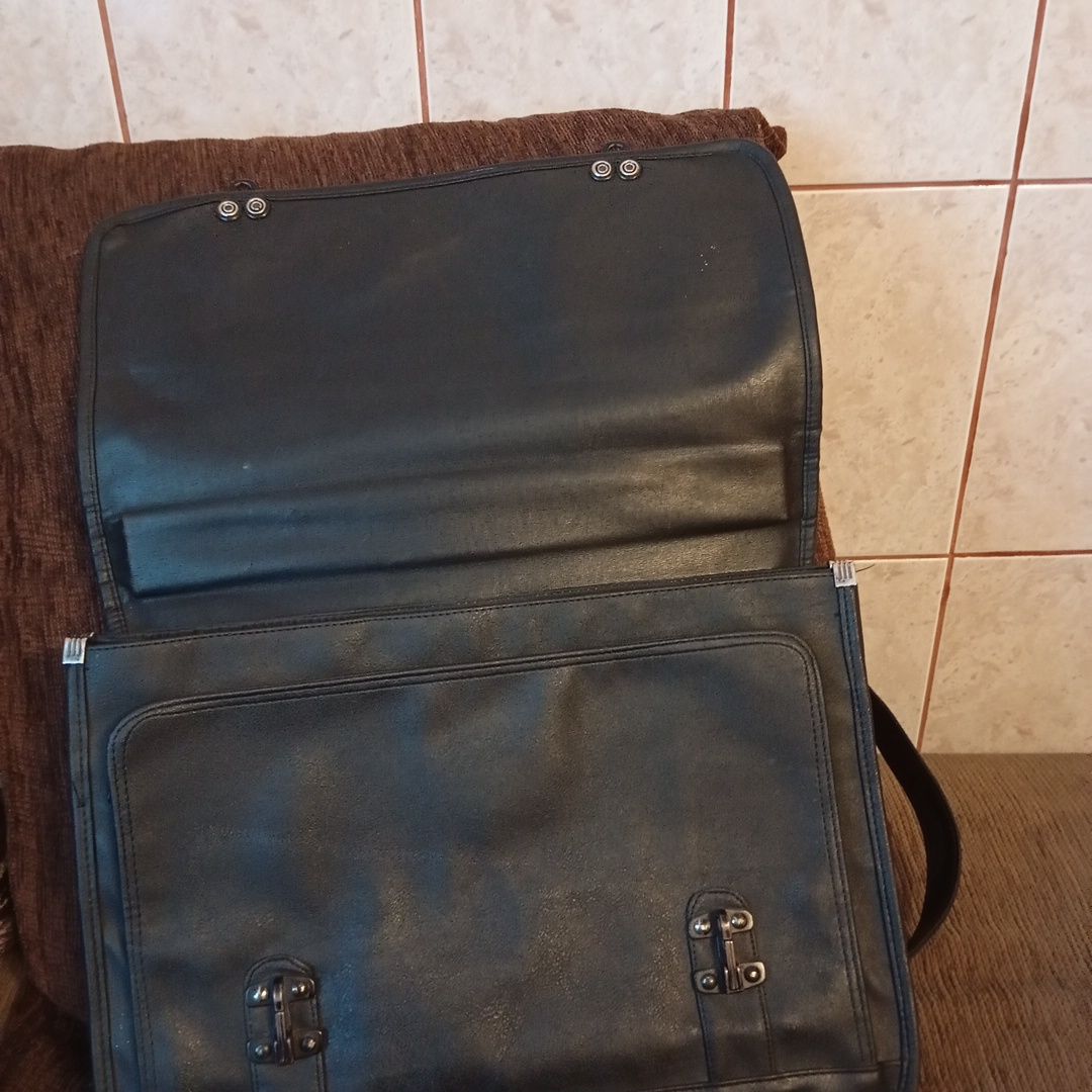 Geanta laptop din piele