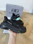 Balenciaga Triple S ( Calitate Premium )