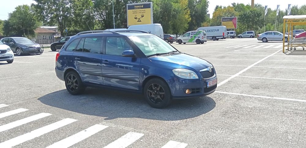 Skoda Fabia Anu 2010 Motor 1,4 Benzina Mpi Climă Pilot Preț Fix 2450 €
