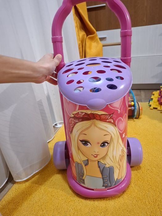 Vând troler in stare perfecta