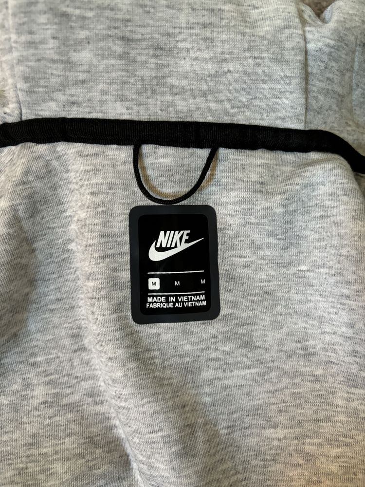 Hanorac Nike Tech M gri