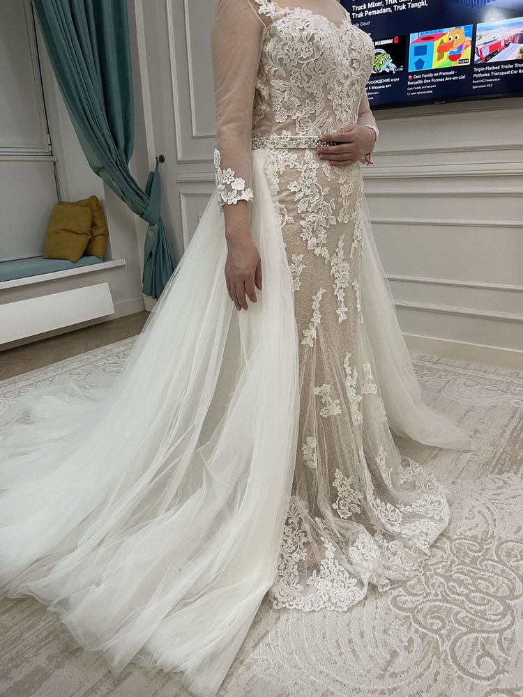 Свадебное Итальянское красивое платье трансформер с кружевами