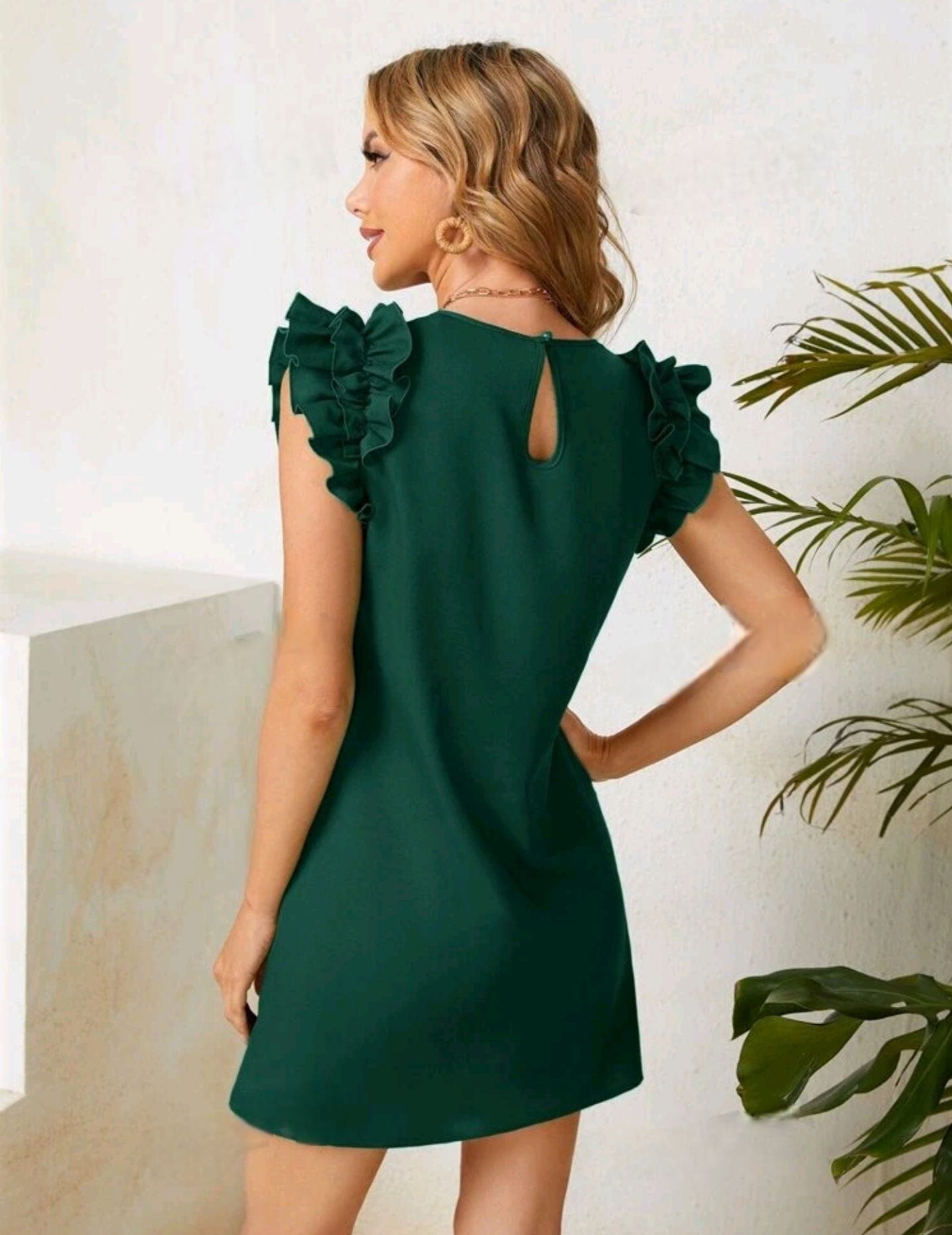 Дамска тъмно зелена рокля