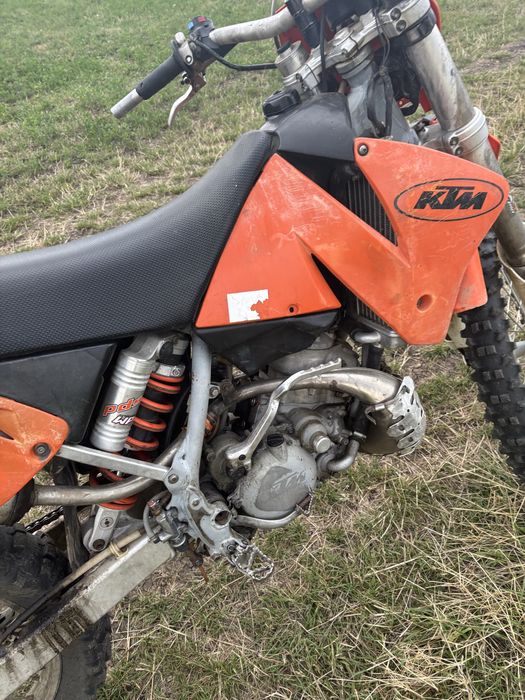 Vând cross de 200 ktm in stare de functionare