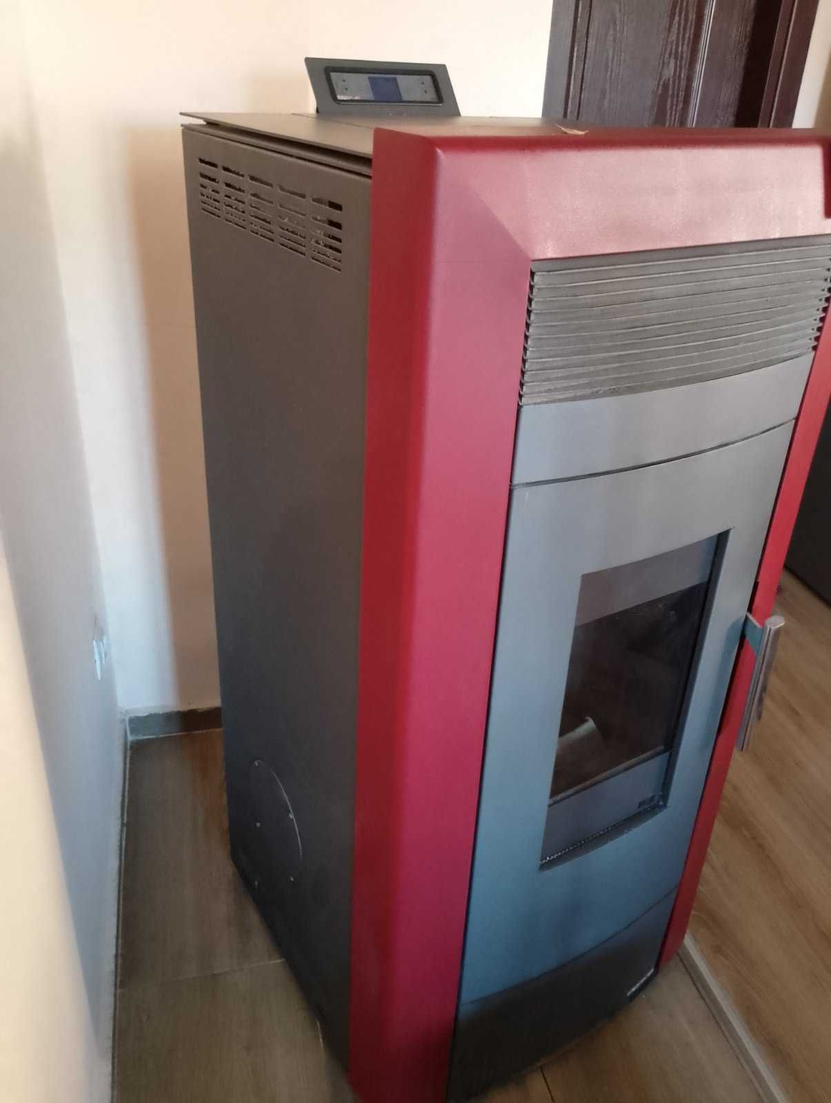 Пелетна камина 24kW