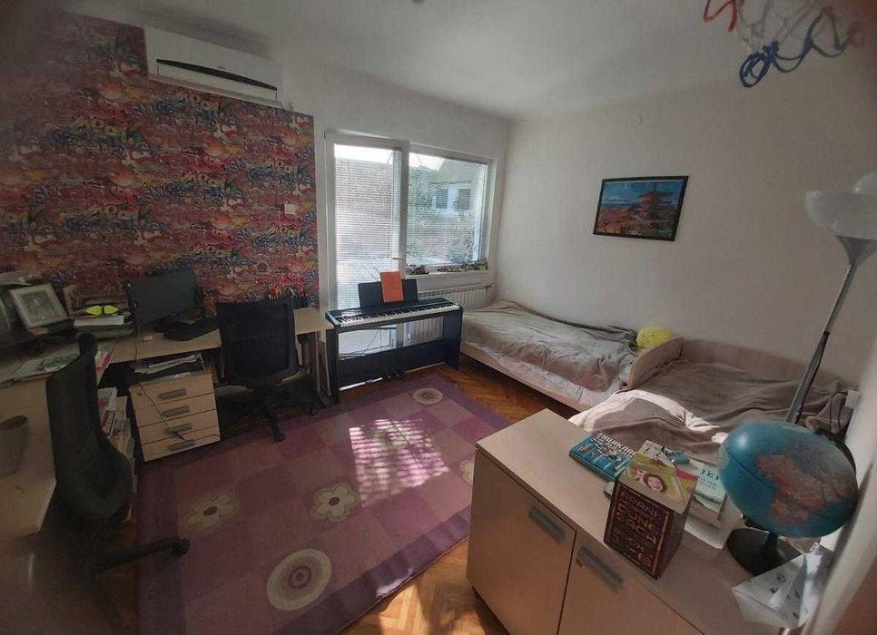 Дава се под наем Двустаен апартамент в Пловдив, Кючук Париж - 61 кв.м за 402.9 € - Снимка #2