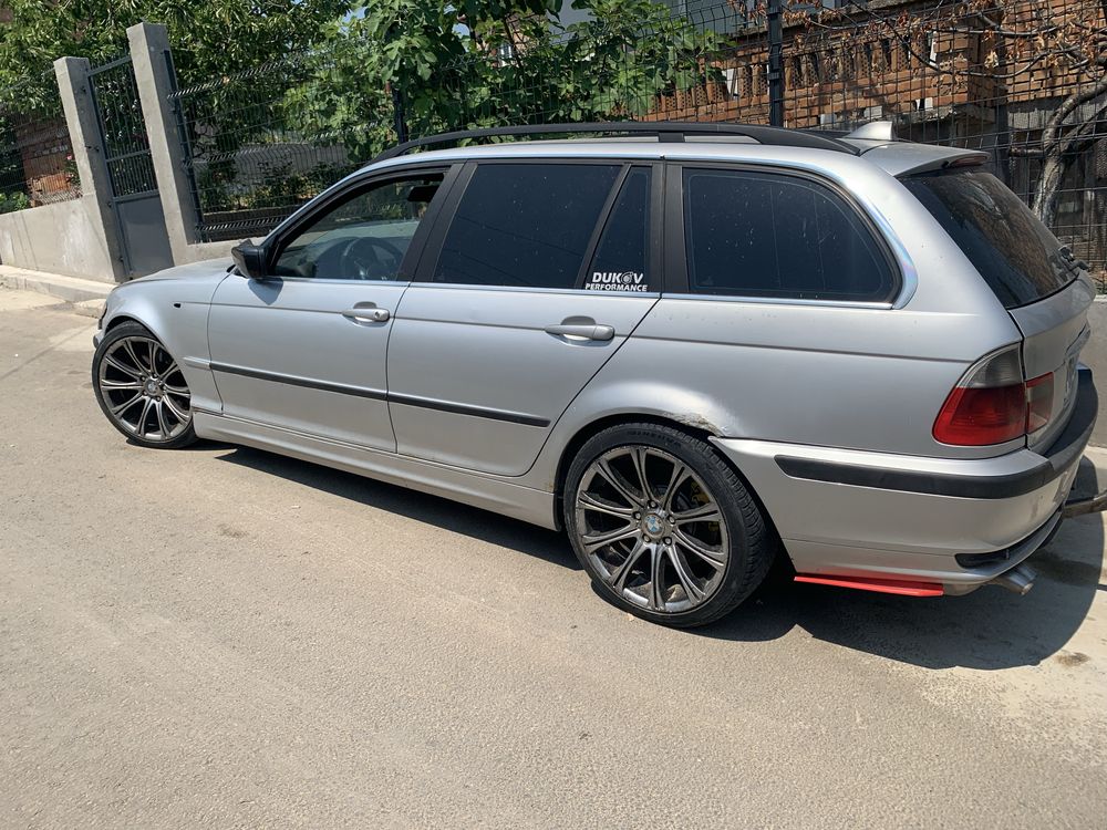 Bmw 320 combi 2003 (за части)