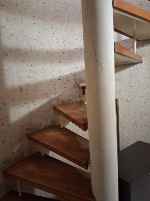 Продавам апартамент плевен център