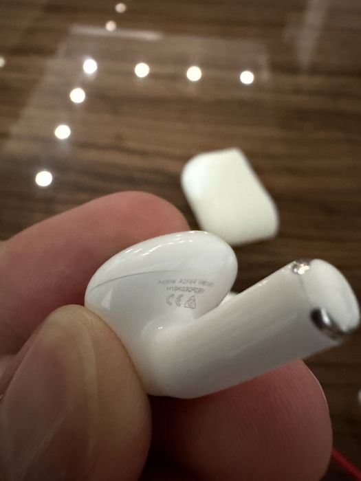 Apple AirPods 3 (3rd generation)