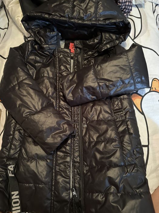 Куртка для деаочки легкая осень - весна . 134 см рост