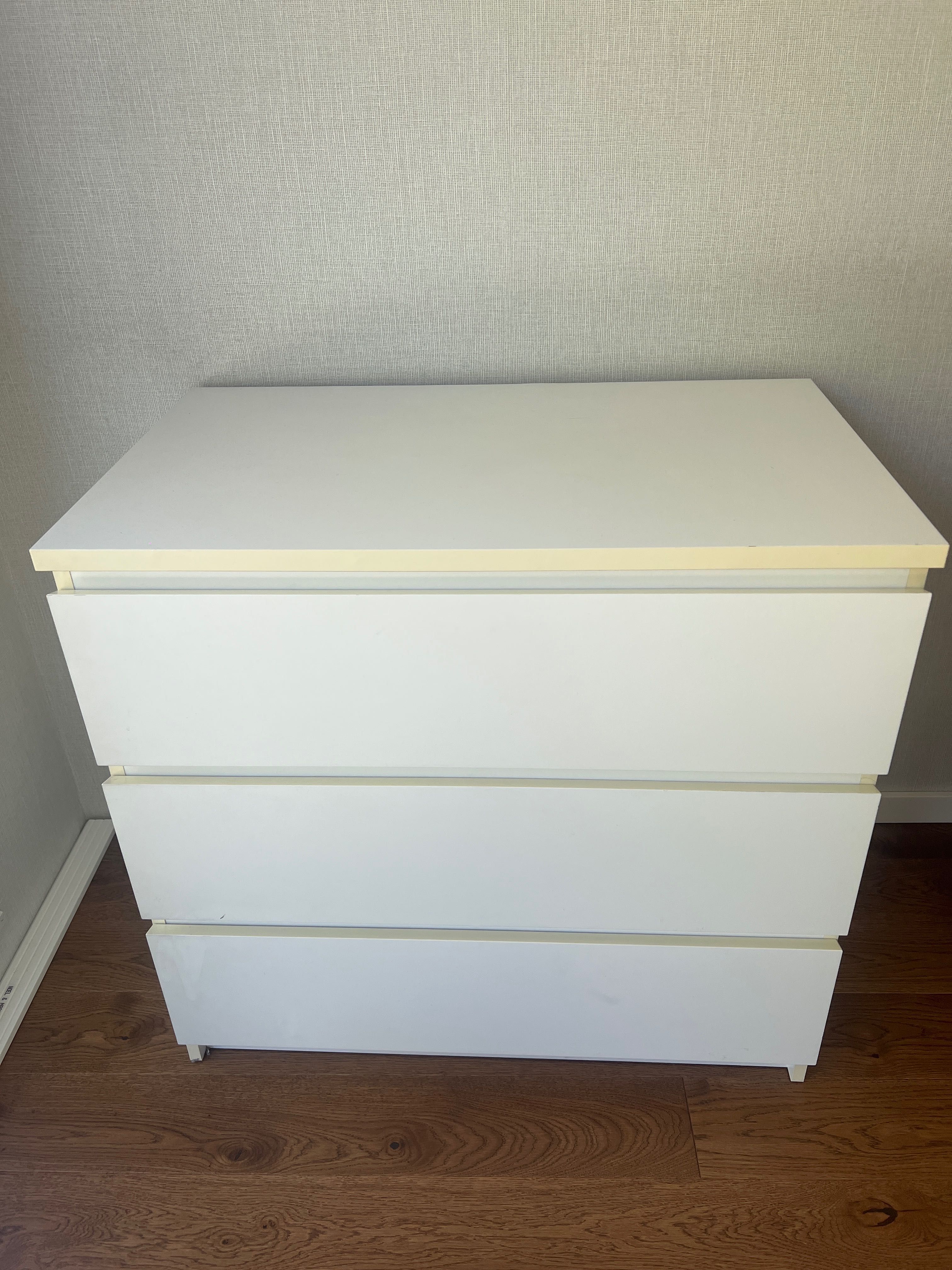 Скрин Ikea MALM с 3 чекмеджета