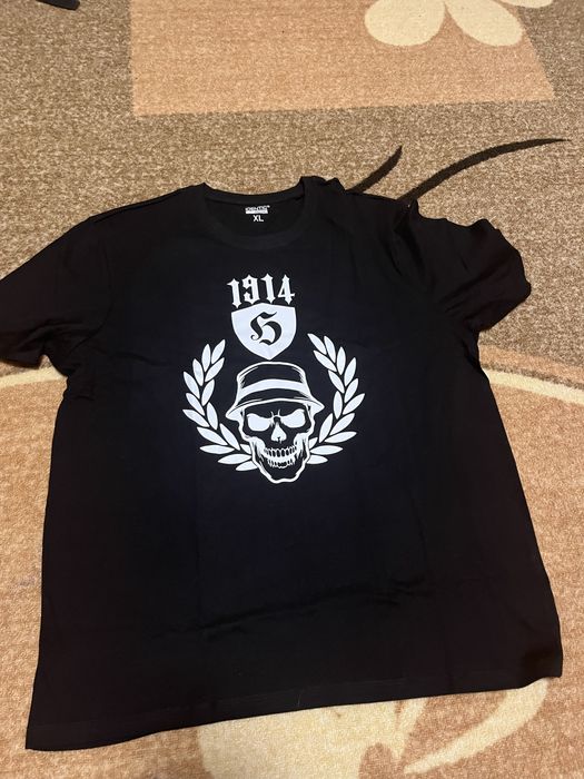 Фенска тениска на Левски ръчно направена