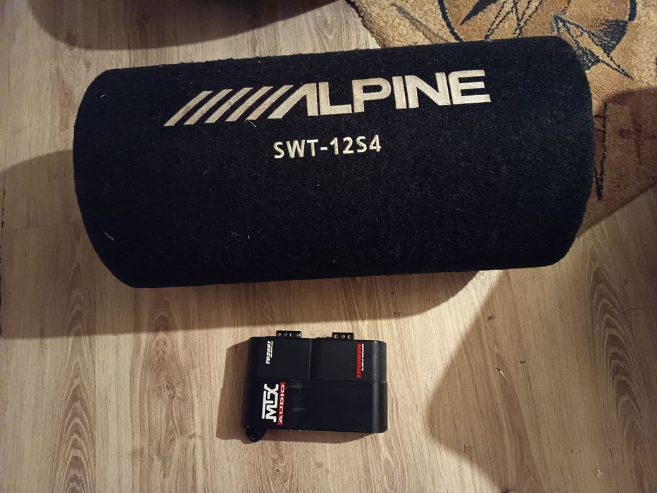 Subwoofer plus statie