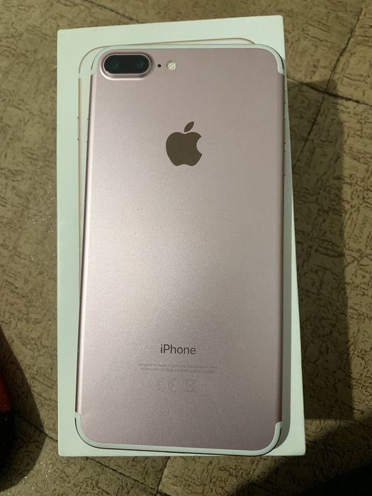 Продаю iPhone 7 plus в отличном состоянии