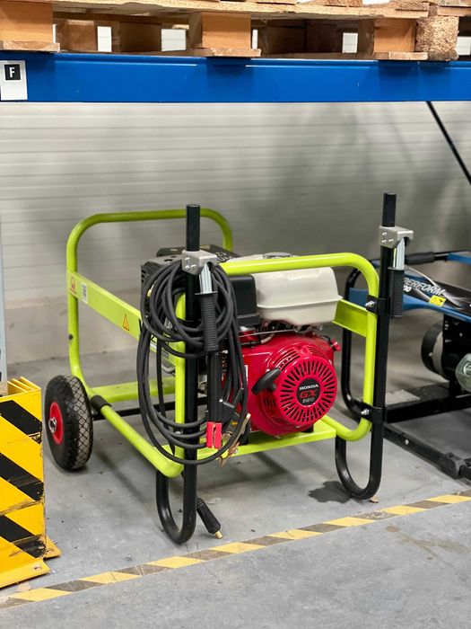 Generator de inchiriat