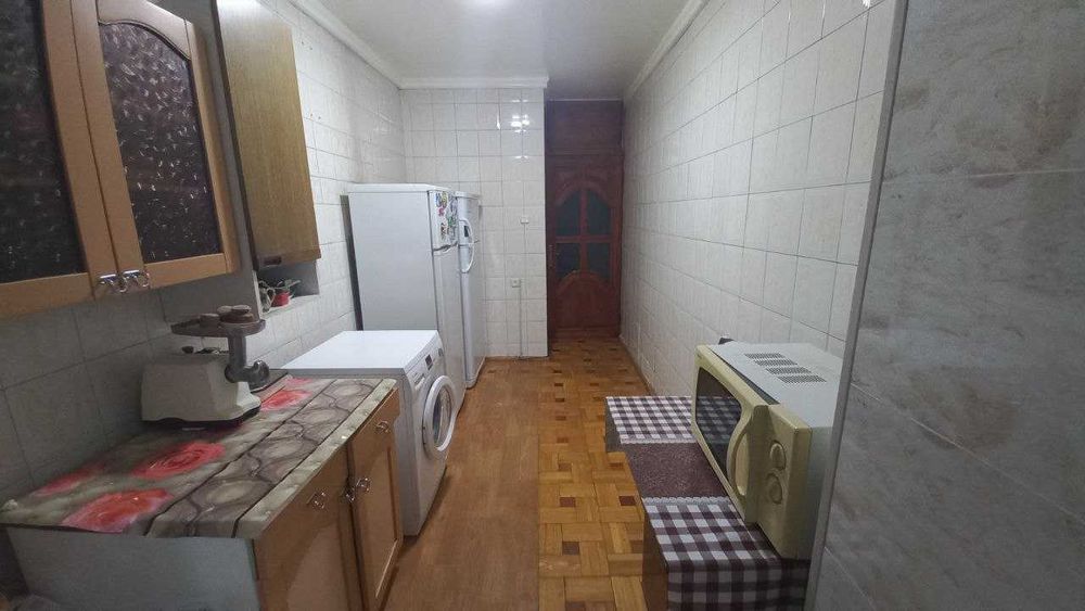 СРОЧНО продаётся трёхкомнатная квартира на ц-1!