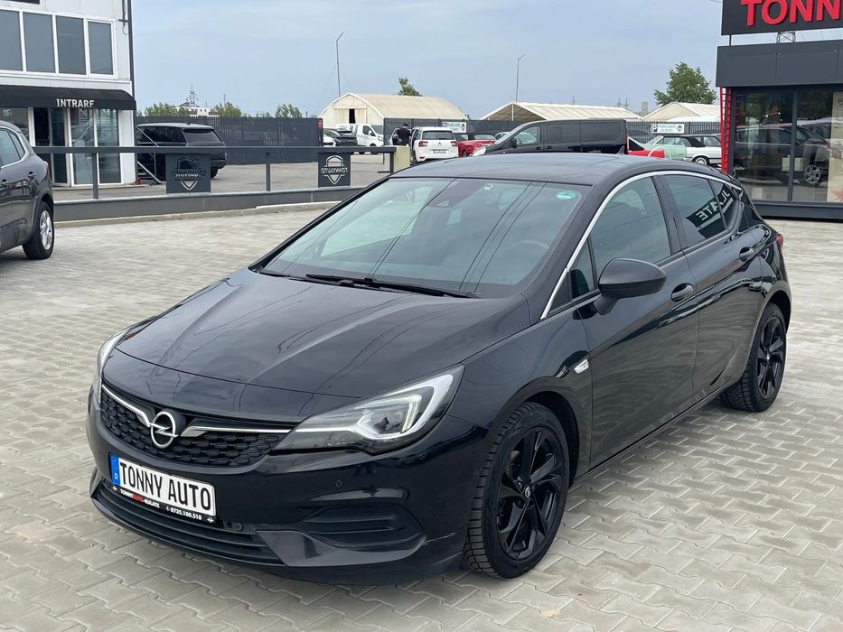 Opel Astra Automata / Trapa / Carplay