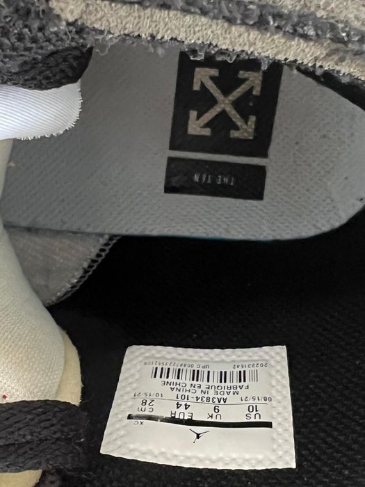 Vând Jordan x Off-White The 10: Air Jordan 1 "Chicago" Nr 44