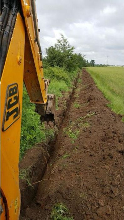 De vanzare pamant negru gradina.nisip.balast.moloz.bobcat.DEMOLARI