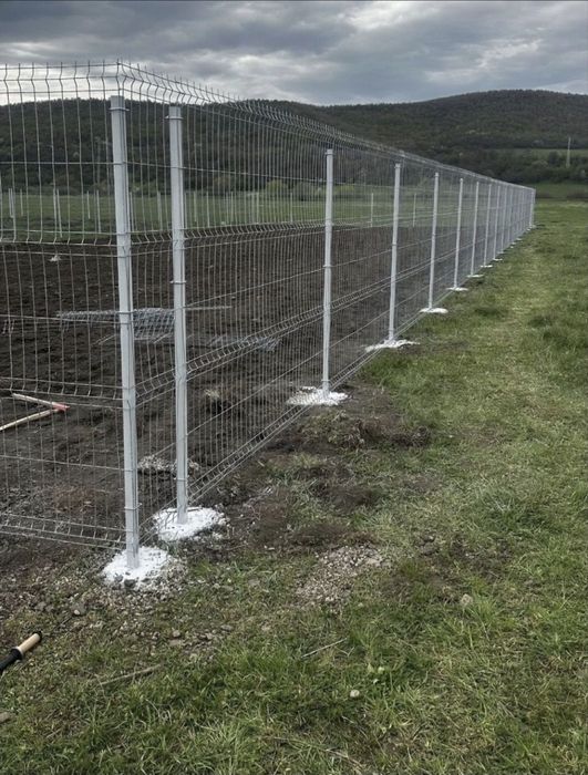 Vand garduri din plasa bordurata