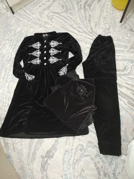 Ayollar kiyimi sotaman 25 mingdan 50 mingacha