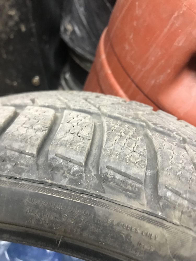 Гуми  Pirelli WINTER SOTTOZERO 3 205/40 R18