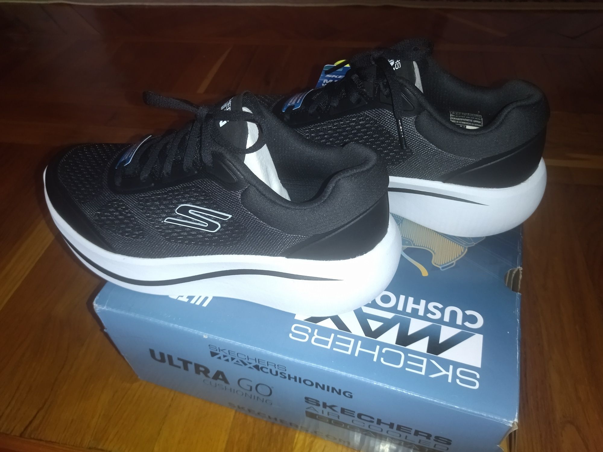 SKECHERS  GO RUN кроссовки привозные унисекс