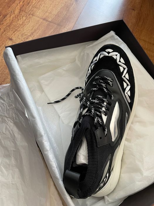 Оригинални обувки Valentino