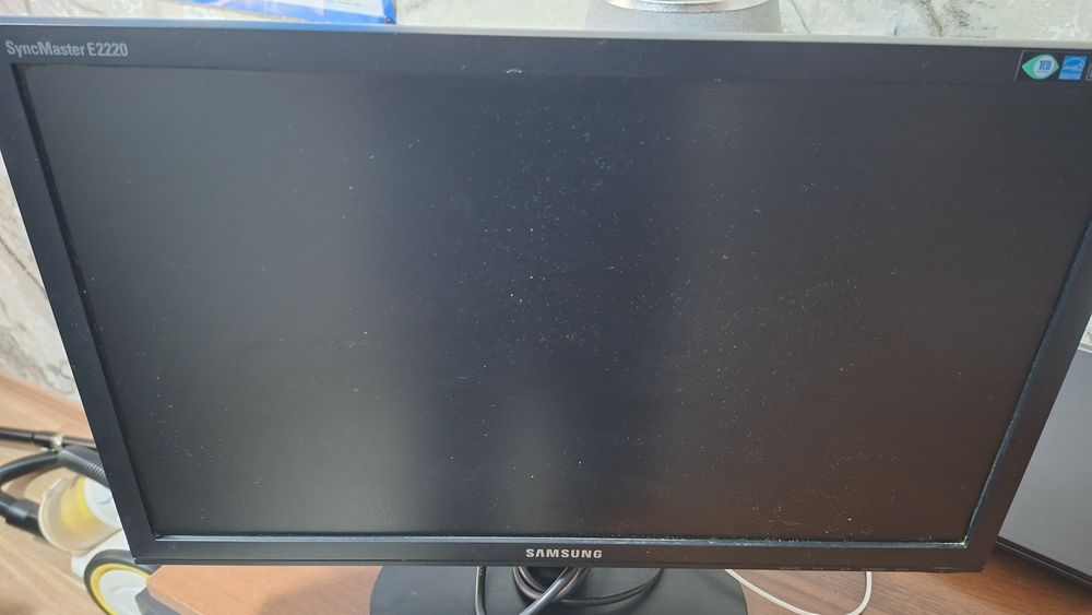 Монитор Samsung SyncMaster E2220