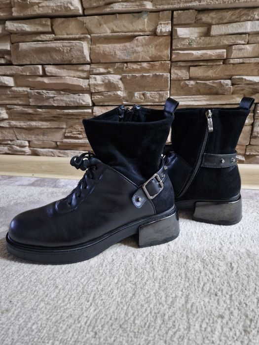 Продам зимние сапожки, натуральная кожа, замша.  Р 39-40 , цена 7 тыс