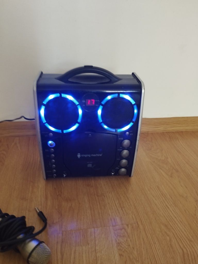 Stație karaoke cu cd