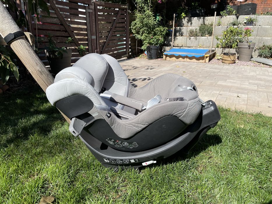 Scaun auto Cybex Gold Sirona SX2 i-Size pentru copii, rotativ 360